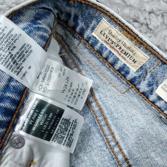 Levi's Premium Wedgie Straight Jeans Size 26x26 Distressed Destroyed Ripped Blue - Picture 6 of 10